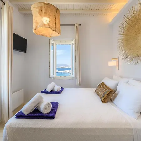 Holiday home Supreme House With Views & Pool & Parking *