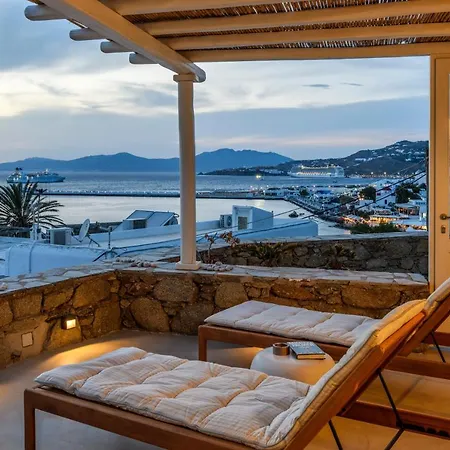 Supreme House With Views & Pool & Parking Holiday home